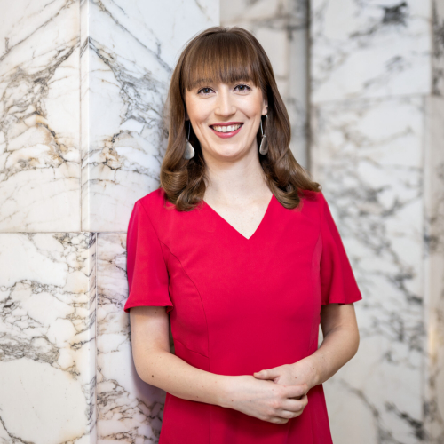Kuvassa Sdp -puolueen ehdokas Eveliina Heinäluoma
