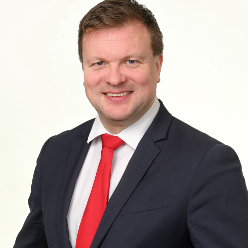 Kuvassa Sdp -puolueen ehdokas Ville Skinnari
