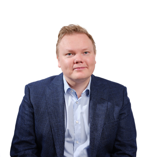 Kuvassa Keskusta -puolueen ehdokas Antti Kurvinen