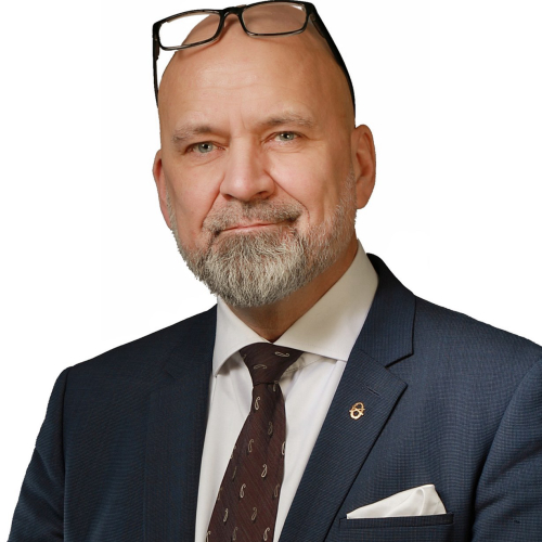 Kuvassa Perus­suomalaiset -puolueen ehdokas Mauri Peltokangas