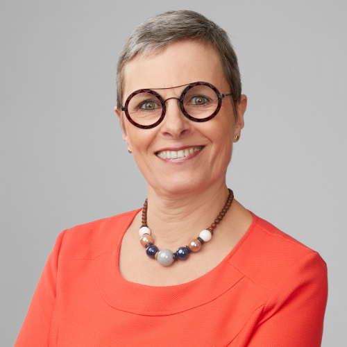 Kuvassa Kokoomus -puolueen ehdokas Maaret Castren