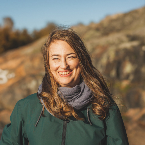 Kuvassa Vihreät -puolueen ehdokas Inka Hopsu