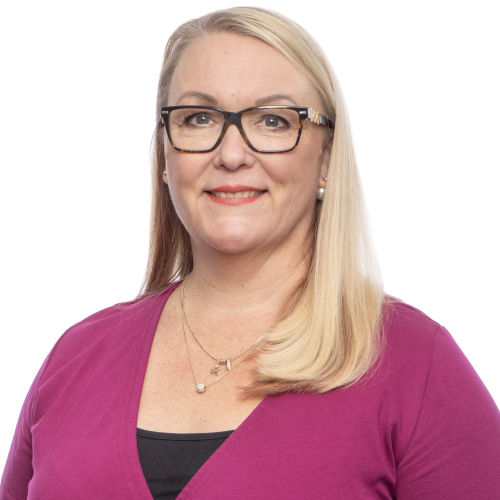 Kuvassa Sdp -puolueen ehdokas Sari Hukkanen