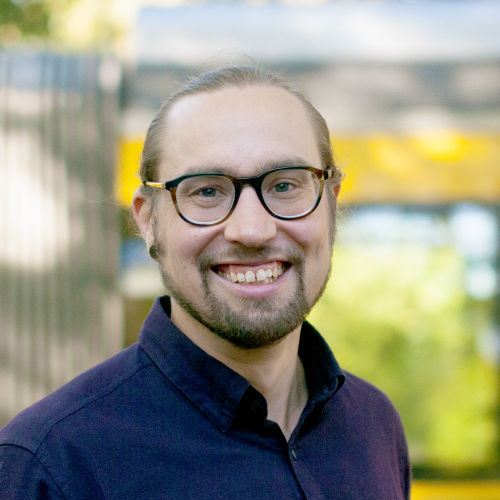 Kuvassa Vihreät -puolueen ehdokas Sameli Sivonen